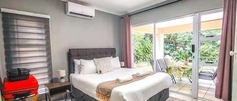 Apartment, 3 Bedrooms, Smoking, Patio