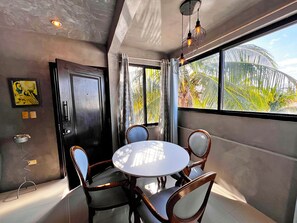 Dining - Beachside Condo- Ocean View Rooftop - Walk to Beach & Town (puerto morelos)