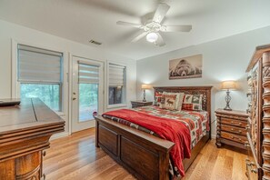 4 bedrooms, iron/ironing board, WiFi, bed sheets - Heart of Helen Cabin (Helen)