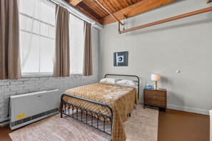 1 chambre, fer et planche à repasser, Wi-Fi gratuit, draps fournis