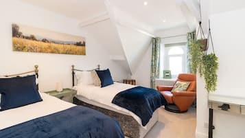 3 bedrooms, iron/ironing board, travel cot, WiFi