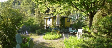 住宿地面