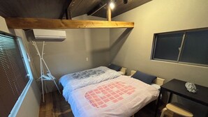 Ảnh chưa phân loại, 4 trong số 13 ảnh, nút