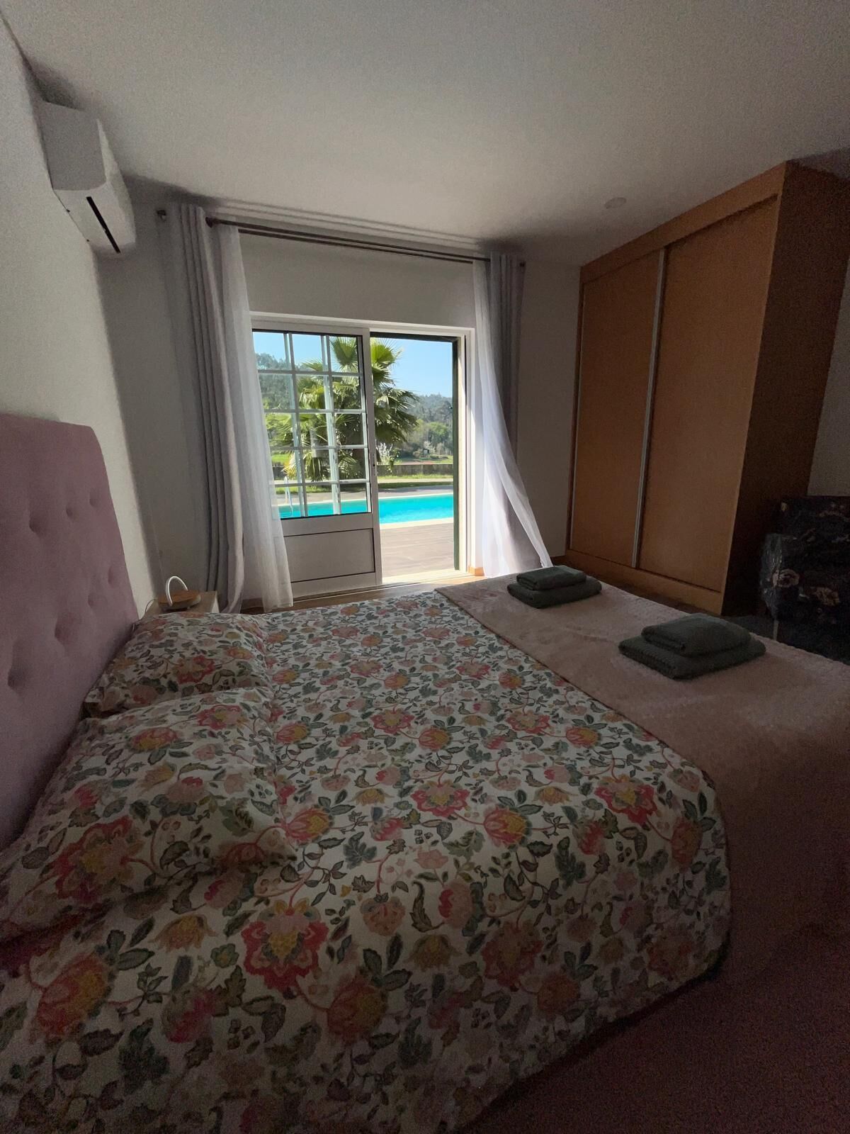 1 chambre, fer et planche à repasser, Wi-Fi gratuit, draps fournis