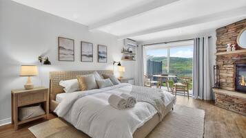 1 bedroom, iron/ironing board, internet, bed sheets