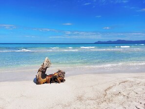 On the beach - Unique vacation home—just a 2-minute walk to the beach! (Playa de Muro)