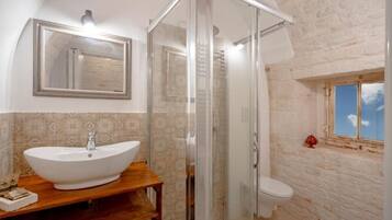 Studio Deluks, pemandangan kota | Kamar mandi