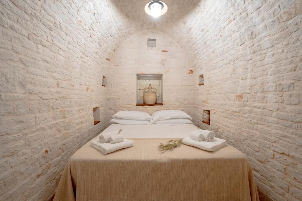 In-room safe, free WiFi
