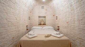 In-room safe, free WiFi