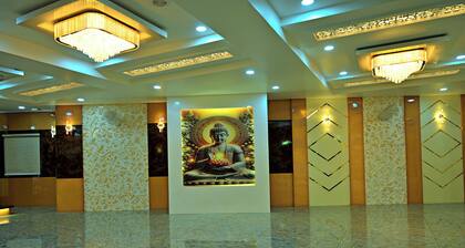 Gehlot Paradise Hotel