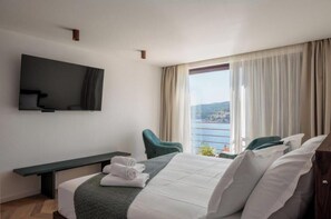 5 Schlafzimmer, Bügeleisen/Bügelbrett, WLAN, Bettwäsche