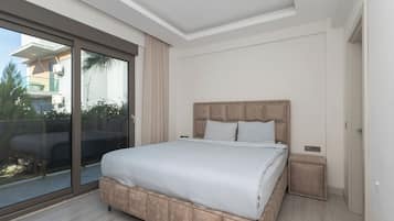 Comfort-Villa, Balkon, Gartenblick | Kostenloses WLAN