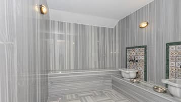 Comfort Villa, Balcony, Garden View | Spa