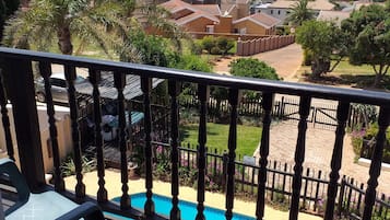 Comfort Apartment, Beach View | Property grounds