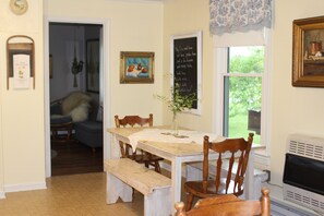 Dining - The Honeysuckle Cottage in beautiful Madison VA (Madison)