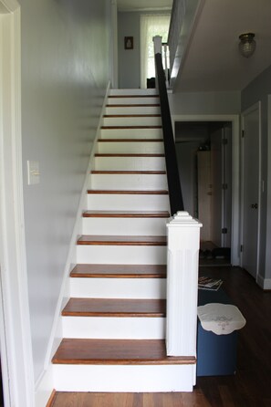 Interior - The Honeysuckle Cottage in beautiful Madison VA (Madison)