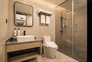 Doppia Superior | Bagno | Doccia, set di cortesia gratuito, asciugacapelli, asciugamani