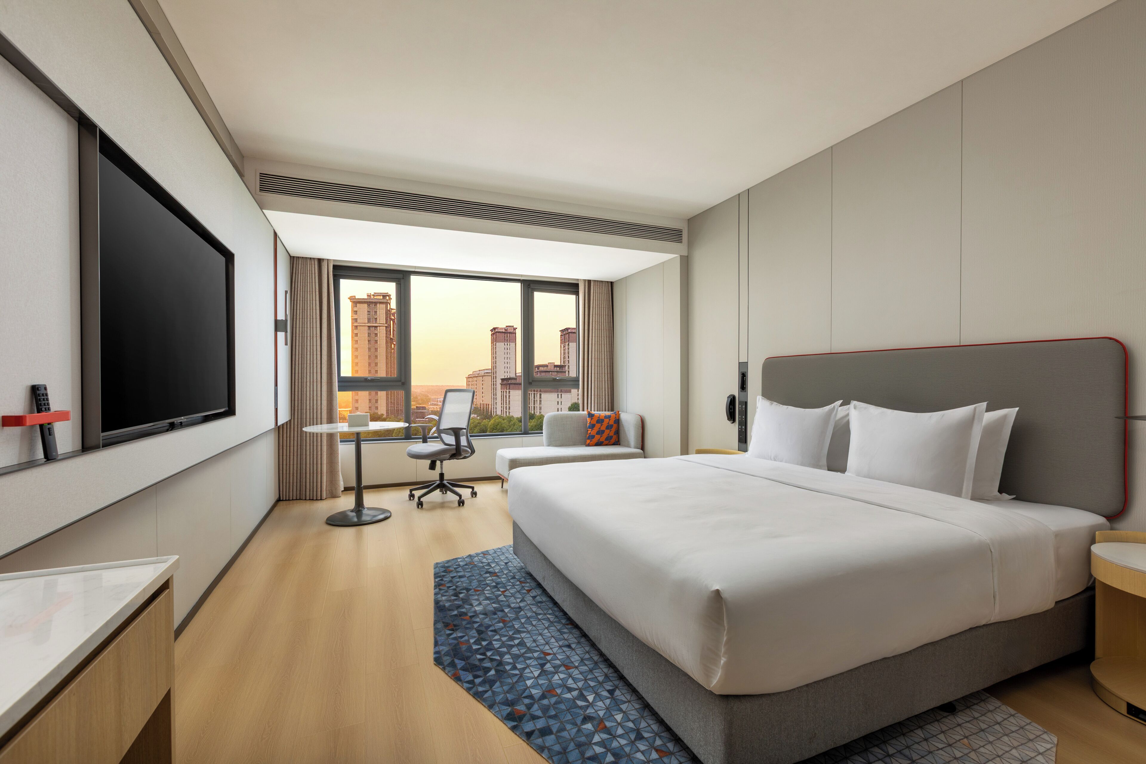 Standard Room, 1 Queen Bed