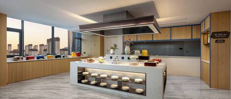Free daily buffet breakfast
