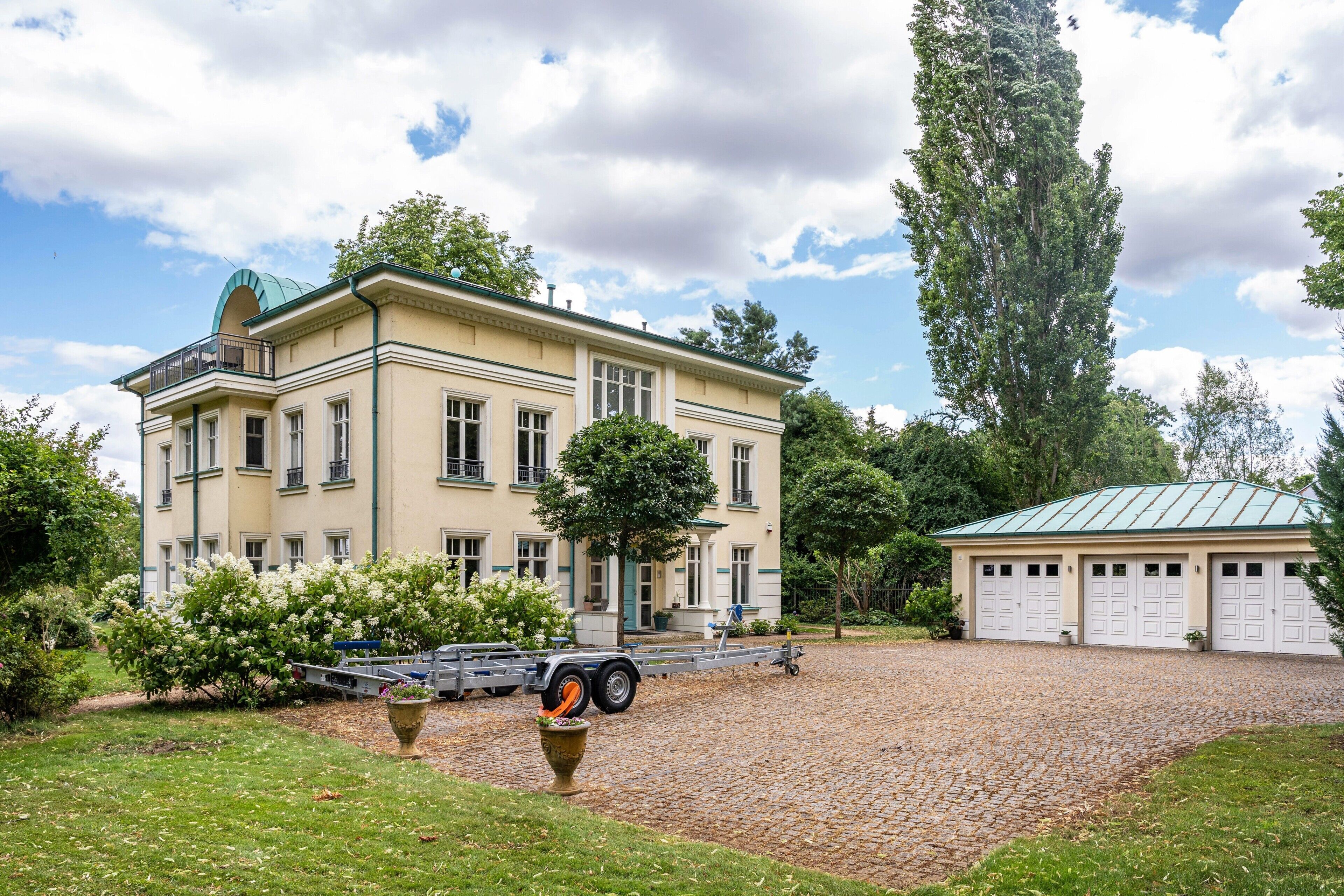 Esterni