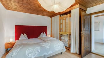 Comfort-Haus, 4 Schlafzimmer, Haustiere gestattet, Bergblick | Kostenloses WLAN, Bettwäsche