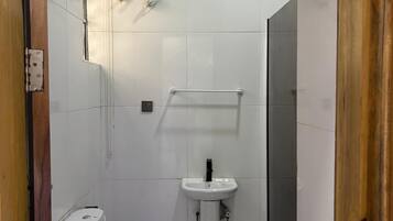 Gratis toiletartikelen, zeep, shampoo, toiletpapier