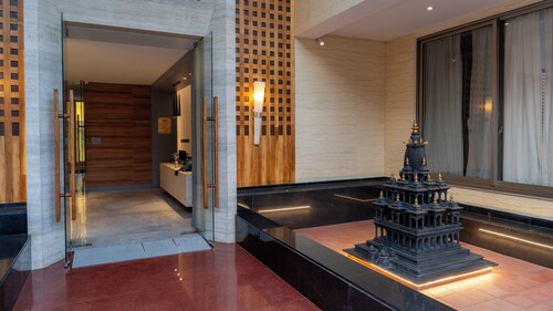 Maya Suites
