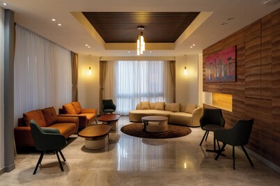 Maya Suites