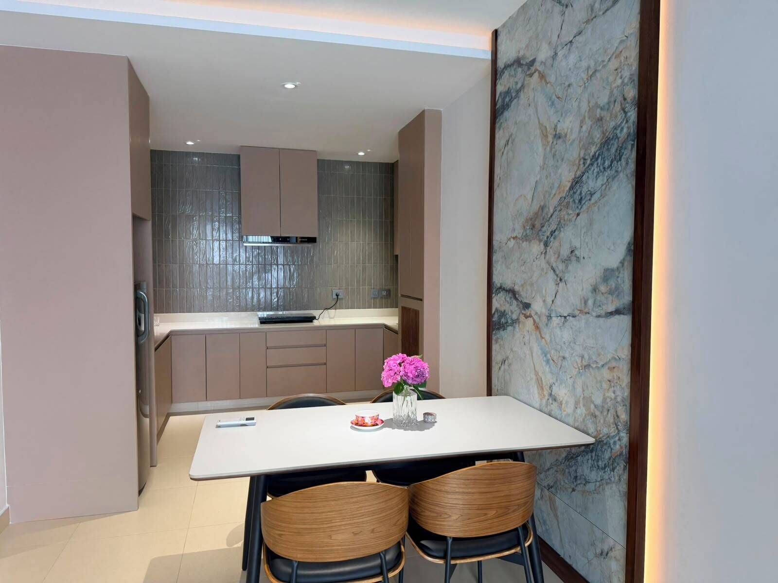 Apartment, 2 Bedrooms, City View | Private kitchen