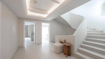 Luxury Villa, 4 Bedrooms | Interior