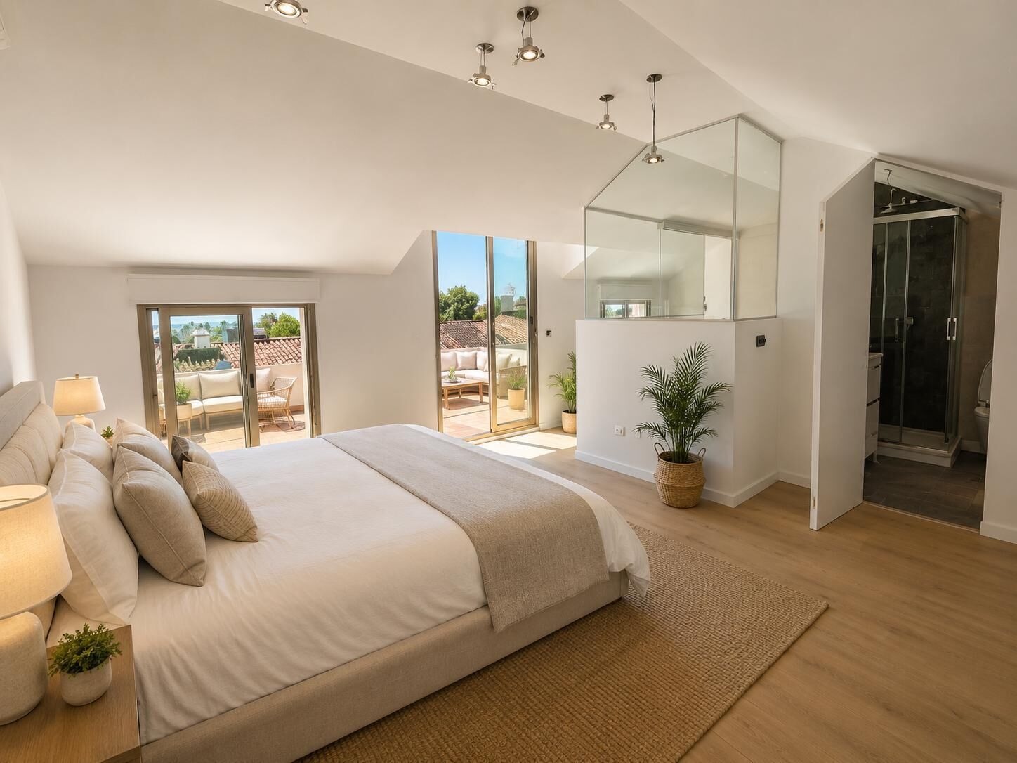 3 quartos, ferros/tábuas de passar roupa, Wi-Fi, roupa de cama