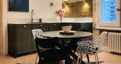 Stylish and centrally located studio in Gran Via with views and parking