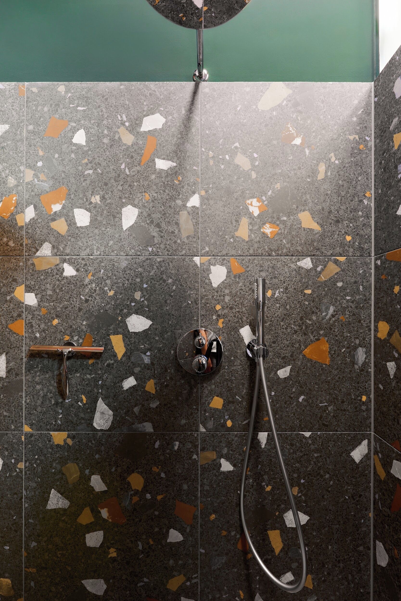 Shower, hair dryer, towels, toilet paper