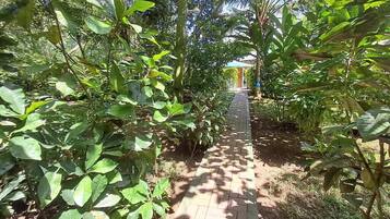 Apartment, Garden View | Property grounds
