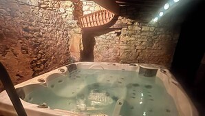 Interior - Charming gite with spa in the heart of the Périgord Noir. Ideal for families. (Campagne)