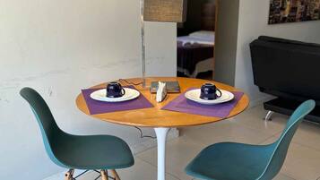 Apartment | Dining