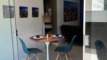 Apartment | Dining
