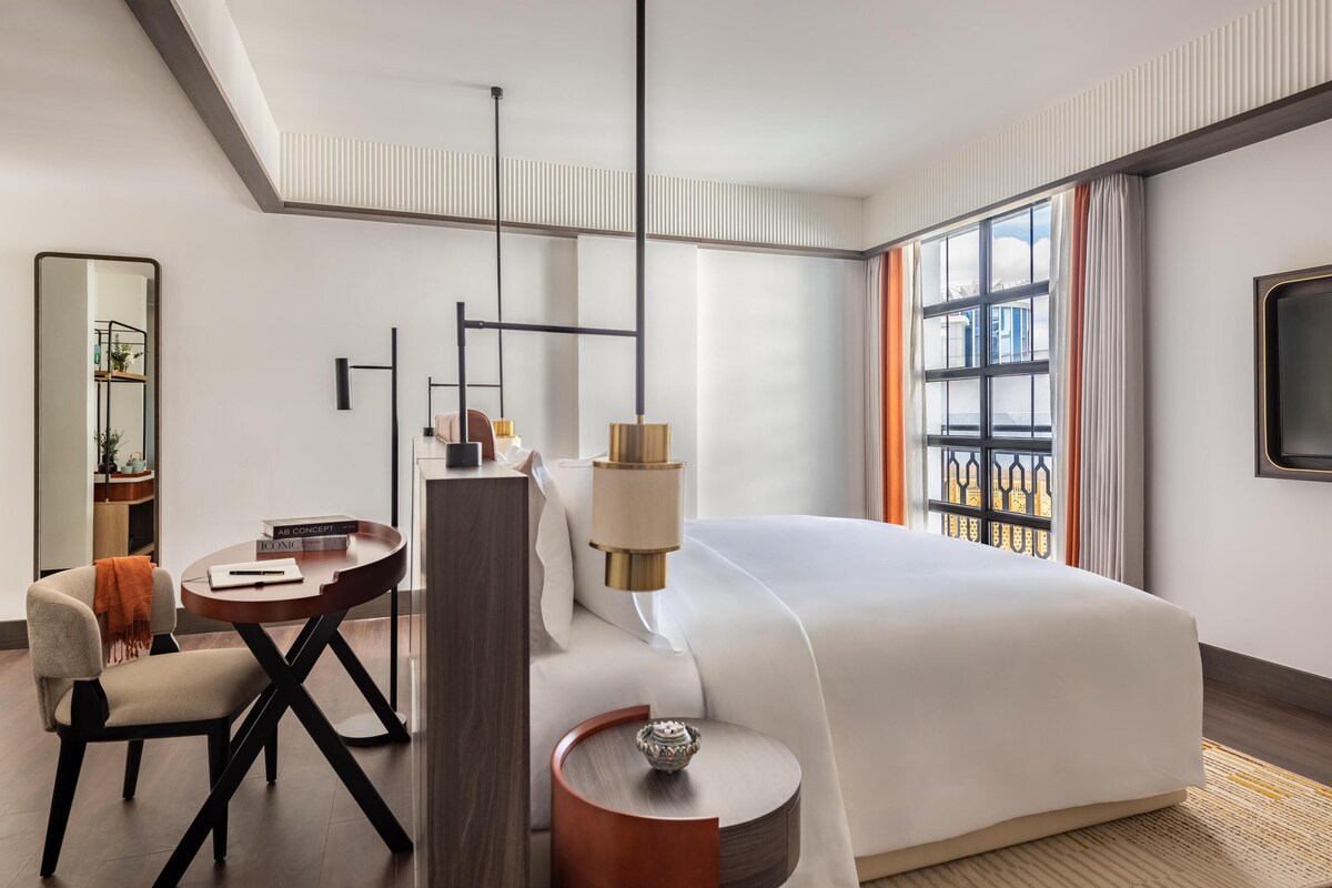 Suite Deluxe | Minibar, caja fuerte, espacio para trabajar con un portátil