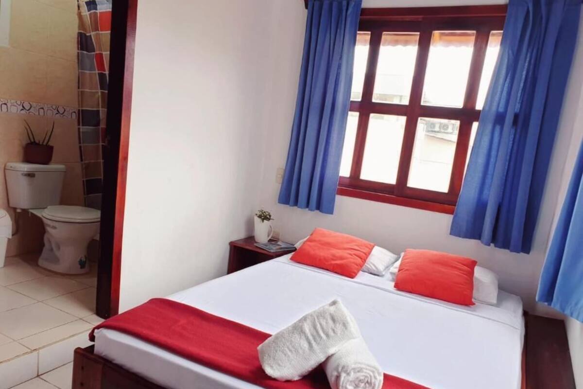 Triple Room, Partial Ocean View | Soundproofing, WiFi (free)