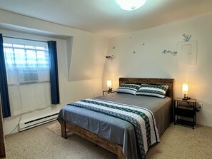 2 chambres, fer et planche à repasser, Wi-Fi, draps fournis