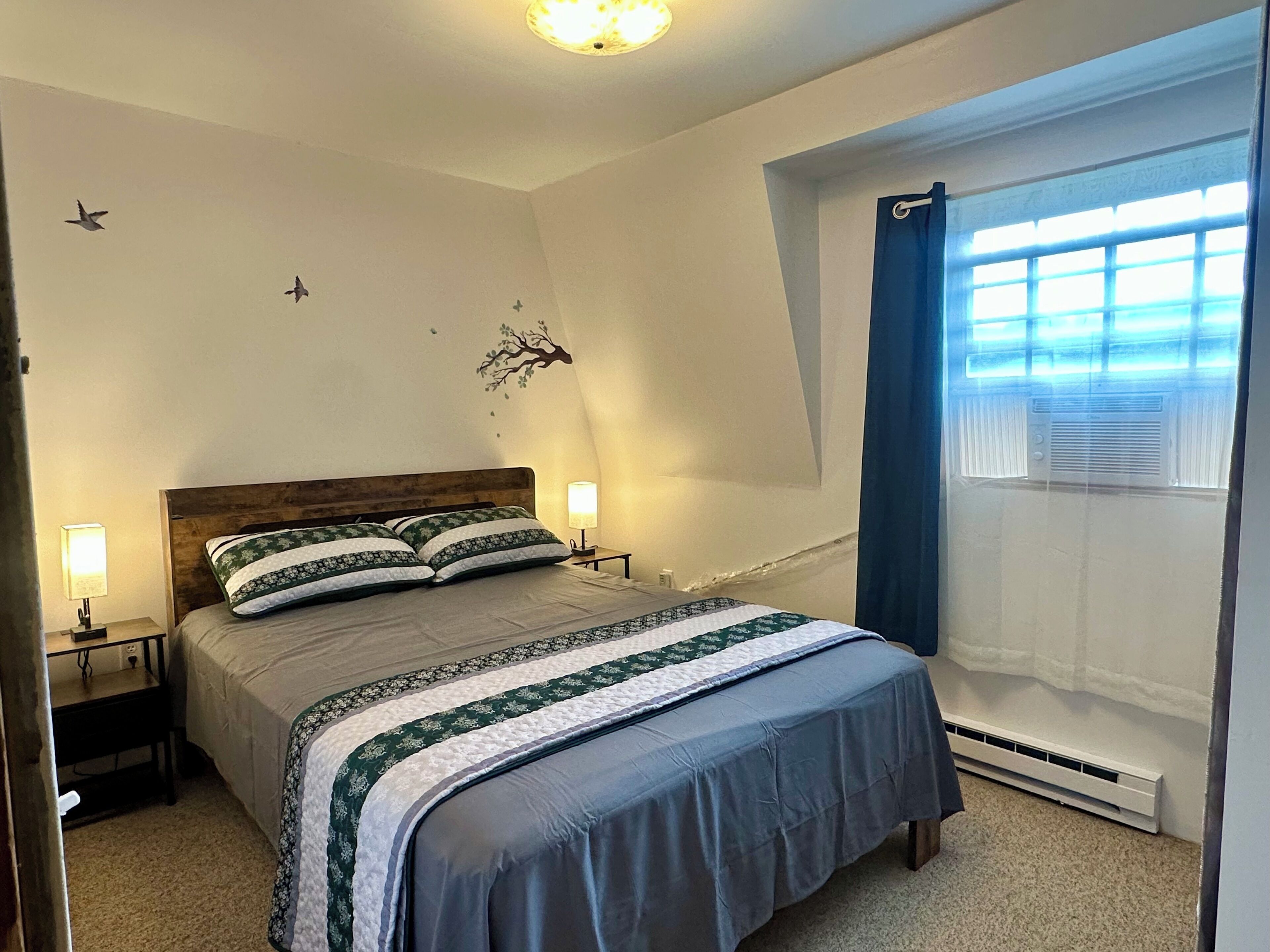 2 dormitorios, tabla de planchar con plancha, wifi y ropa de cama