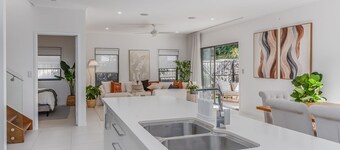Sunrays Sanctuary – 350m to Beach & Pet-Friendly