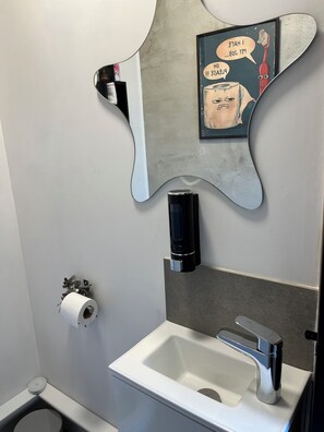 Bathroom - Vrbo Property (Cappy)