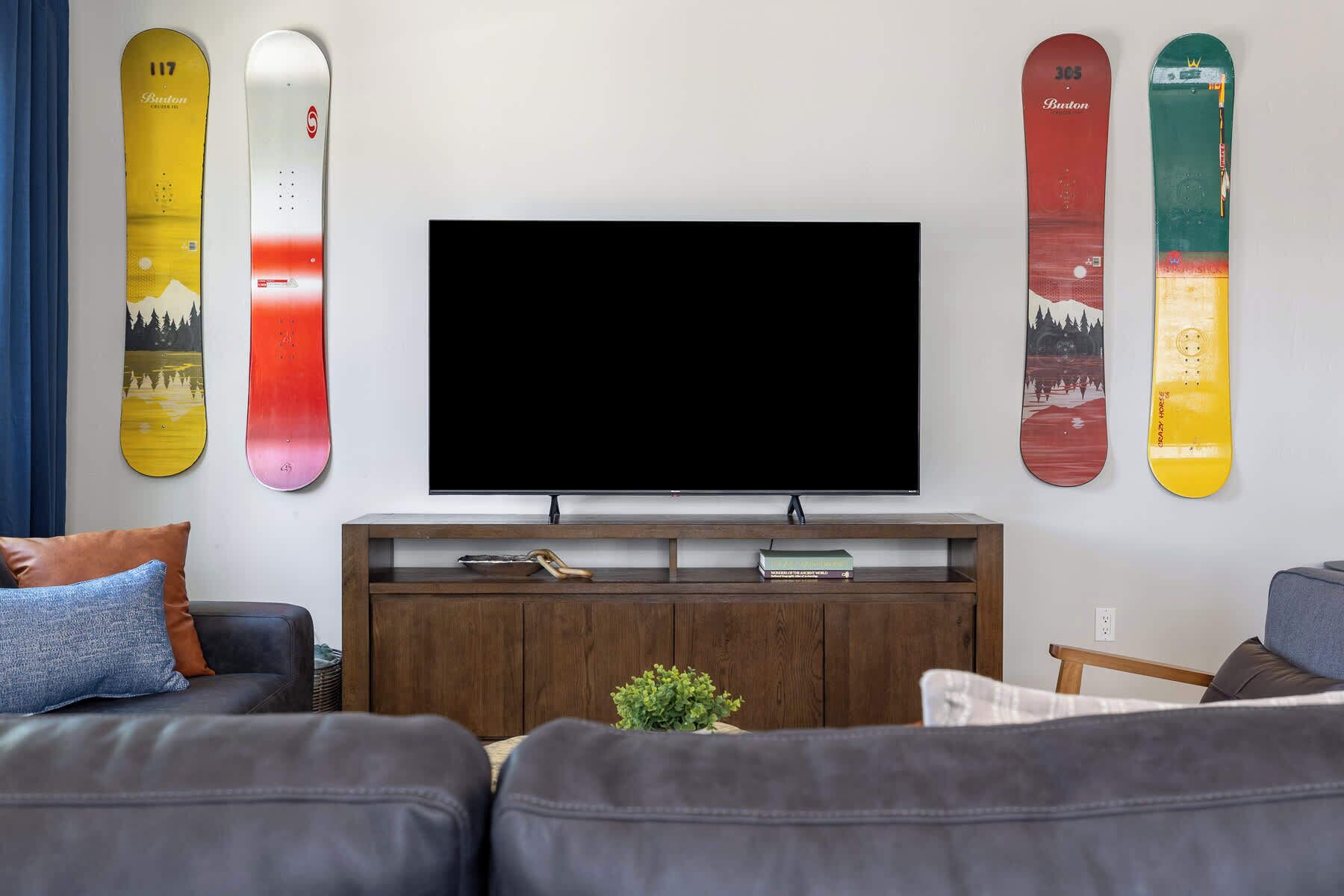 TV, offices