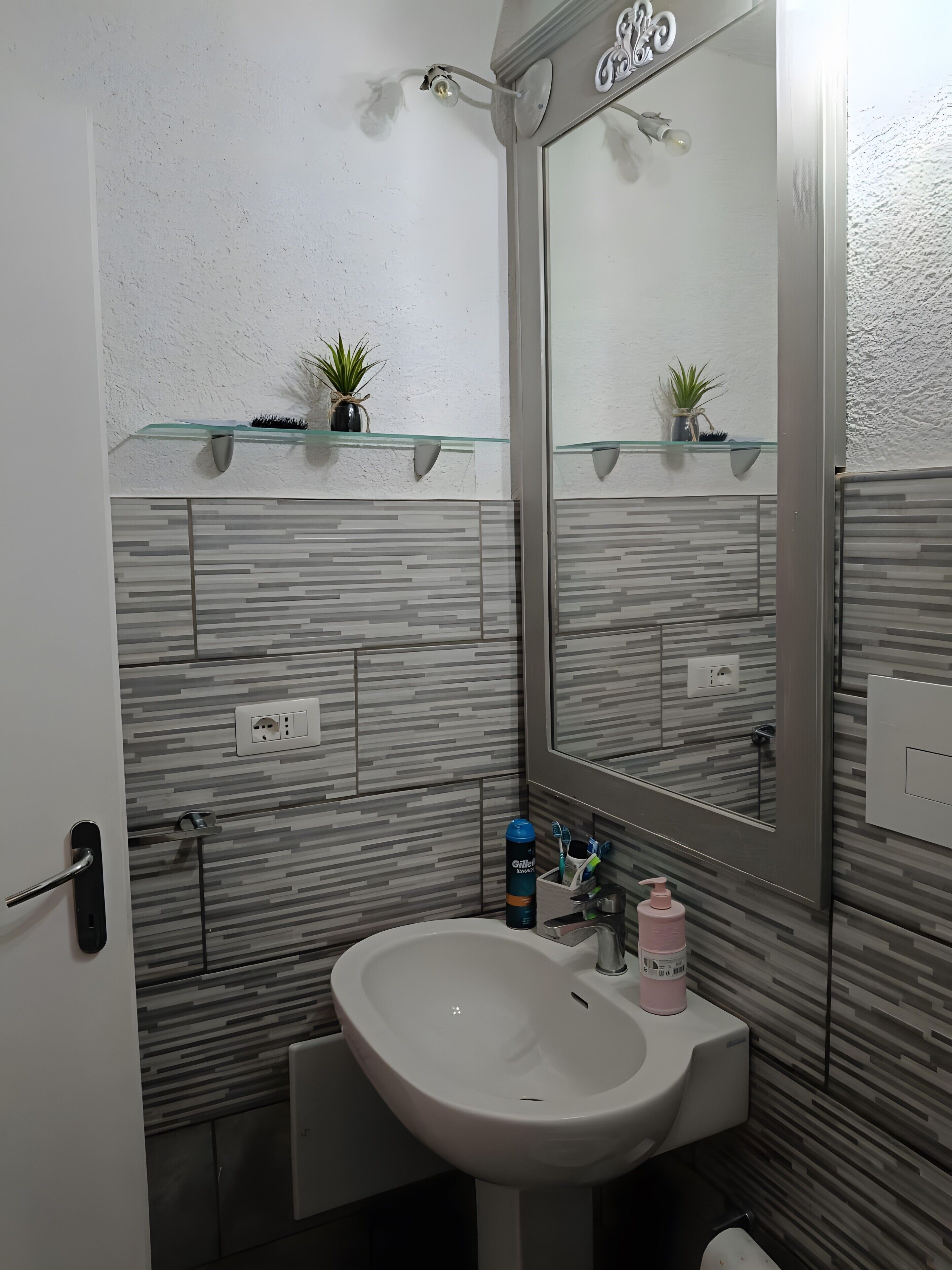 Douche, serviettes fournies