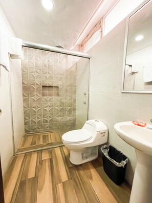 Comfort Room | Bathroom - Hotel Sole Plaza Guadalajara (Zapopan)