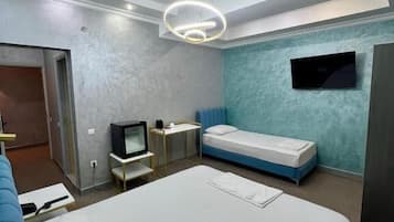 Blackout curtains, soundproofing, iron/ironing board, free WiFi