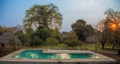 Oxpecker Safari Lodge