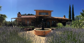 Exterior - Mediterranean Tuscan Villa for Summer Retreat in the Foothills (Oregon House)
