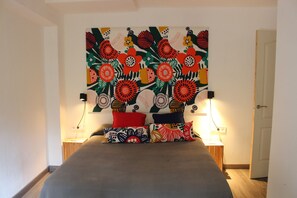 Room - Apartamento tranquilo con piscina privada, jardín y barbacoa (Castellbell i el Vilar)